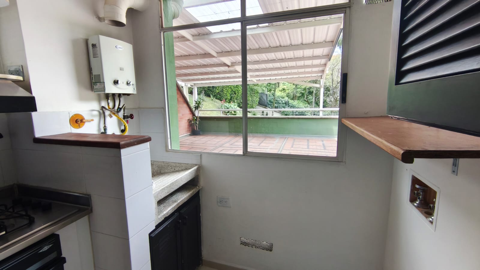 Se Arrienda Apartamento en la Loma de los Bernal, Medellín