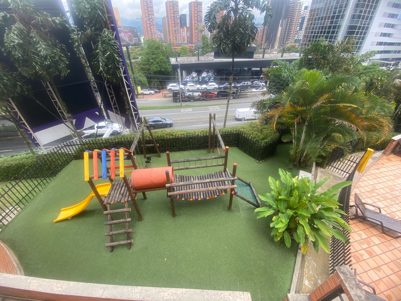 Apartamento con Excelentes Acabados para Arriendo en Poblado, Medellín