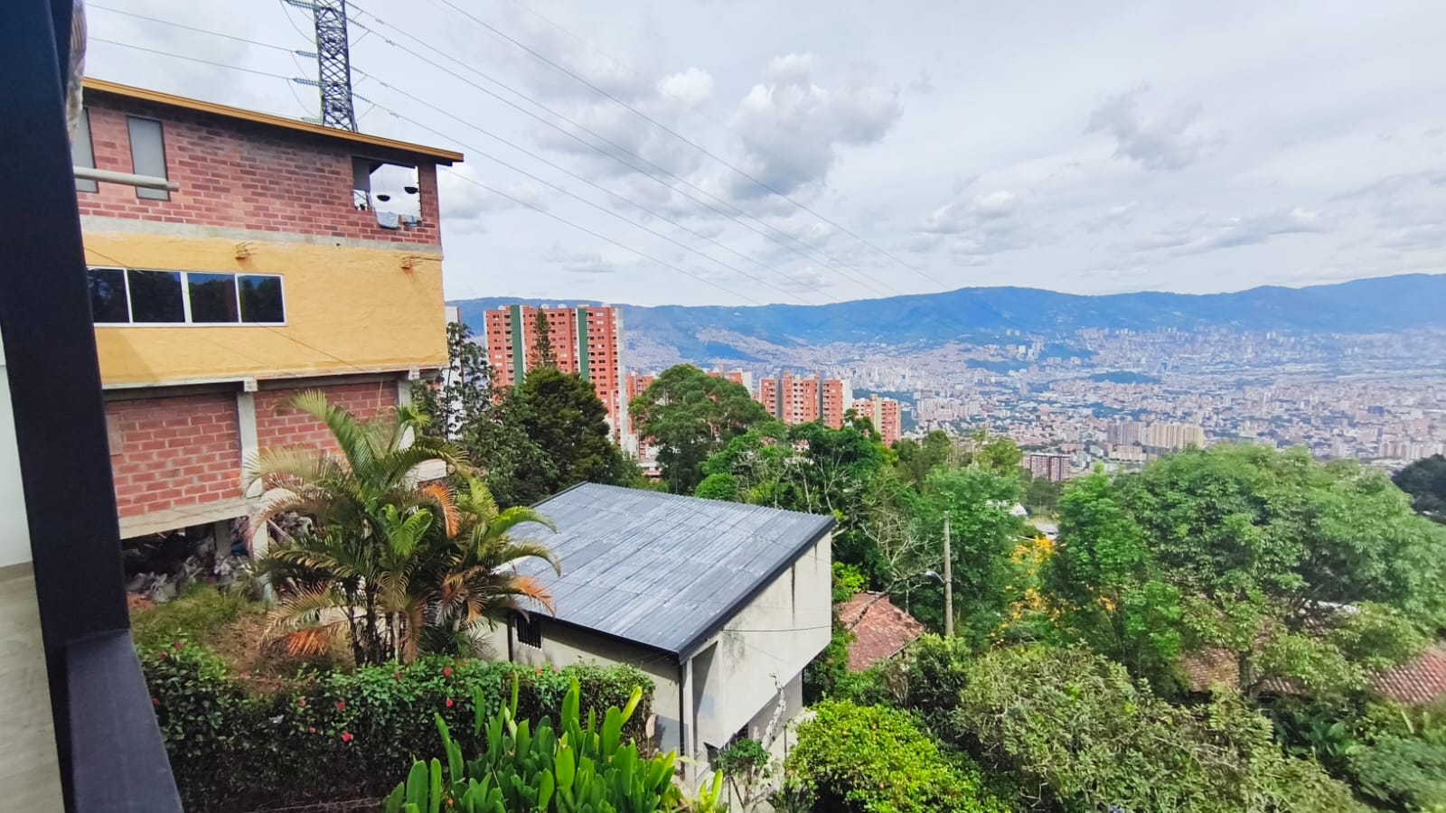 ARRIENDO DE APARTAMENTO EN ROBLEDO PAJARITO, MEDELLÍN