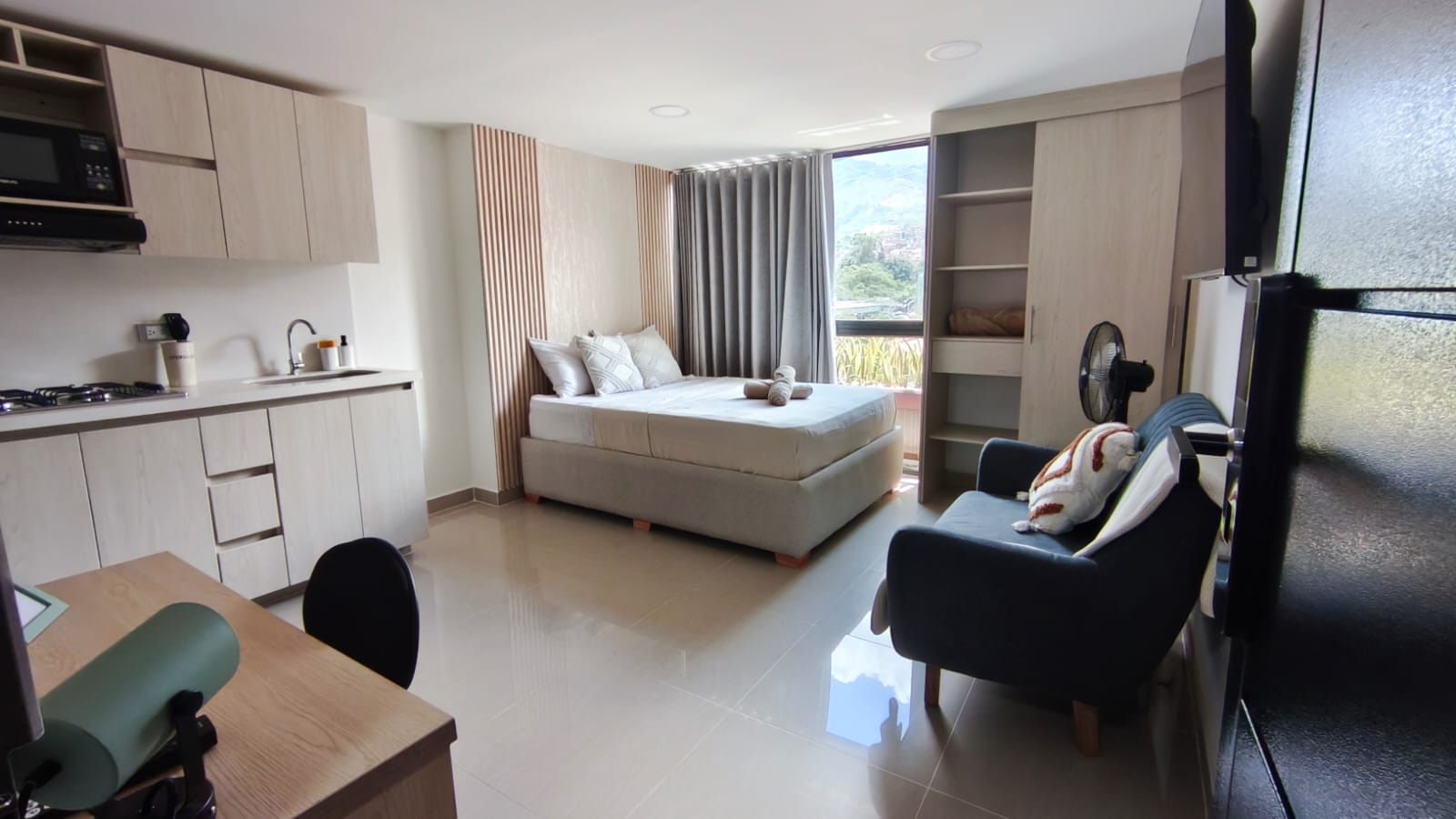 Se Arrienda Apartaestudio Amoblado, en San Javier, Medellín