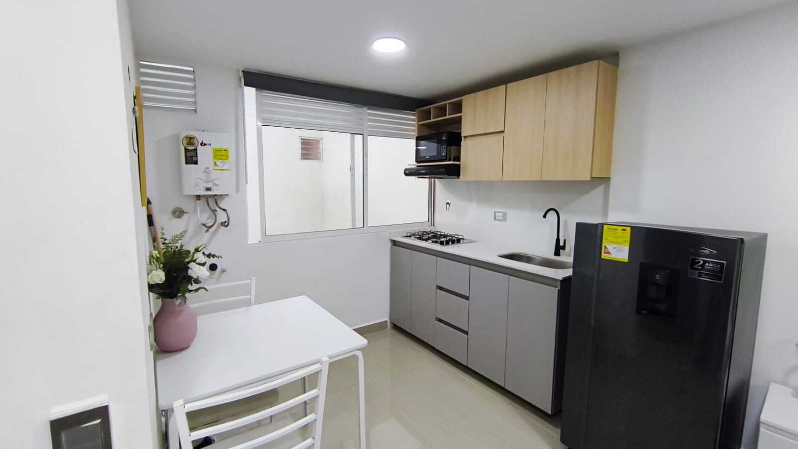 Se Arrienda Apartaestudio Amoblado, en San Javier, Medellín
