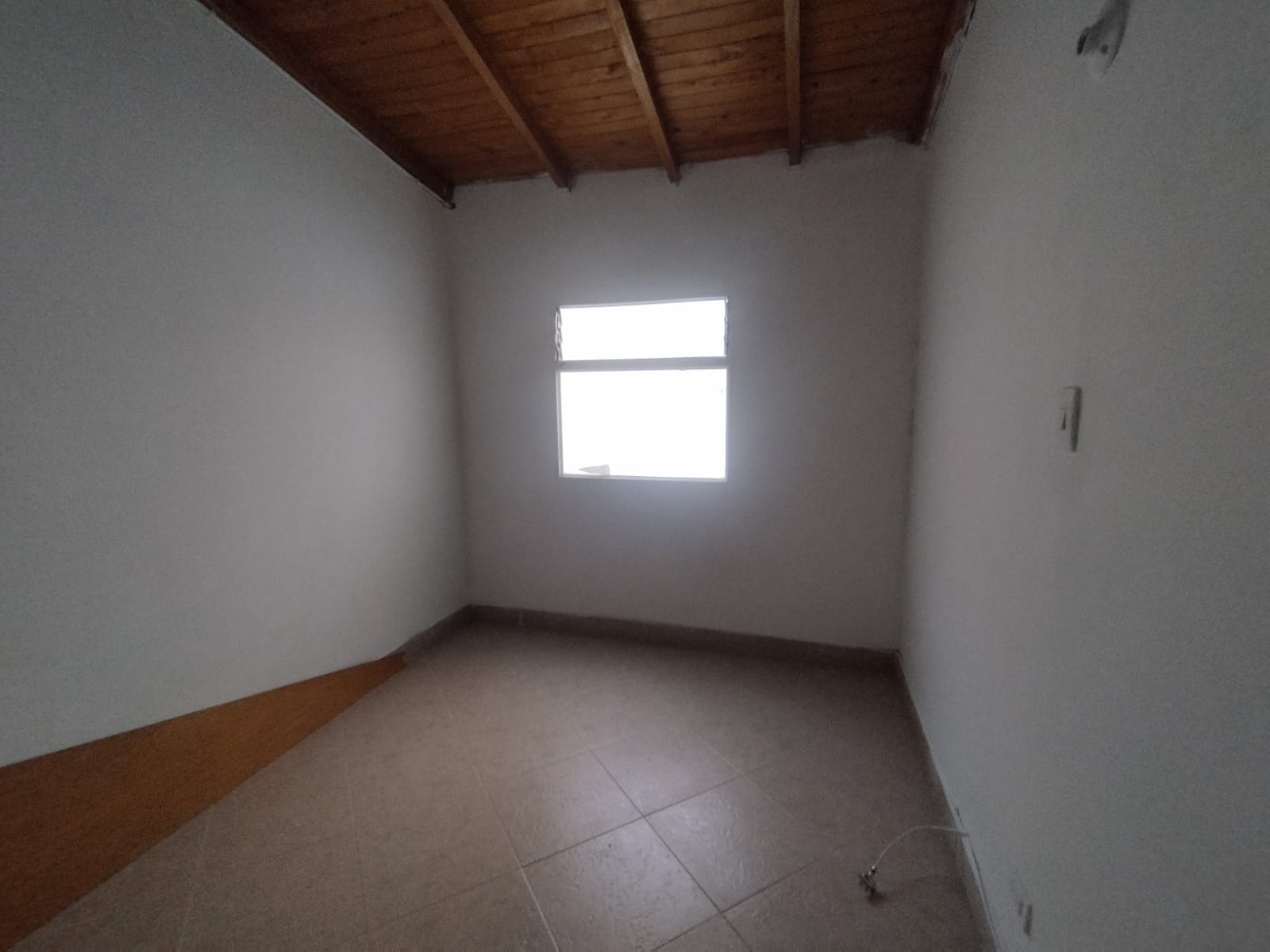 Se Arrienda Casa Unifamiliar en Robledo Santa Maria, Medellín
