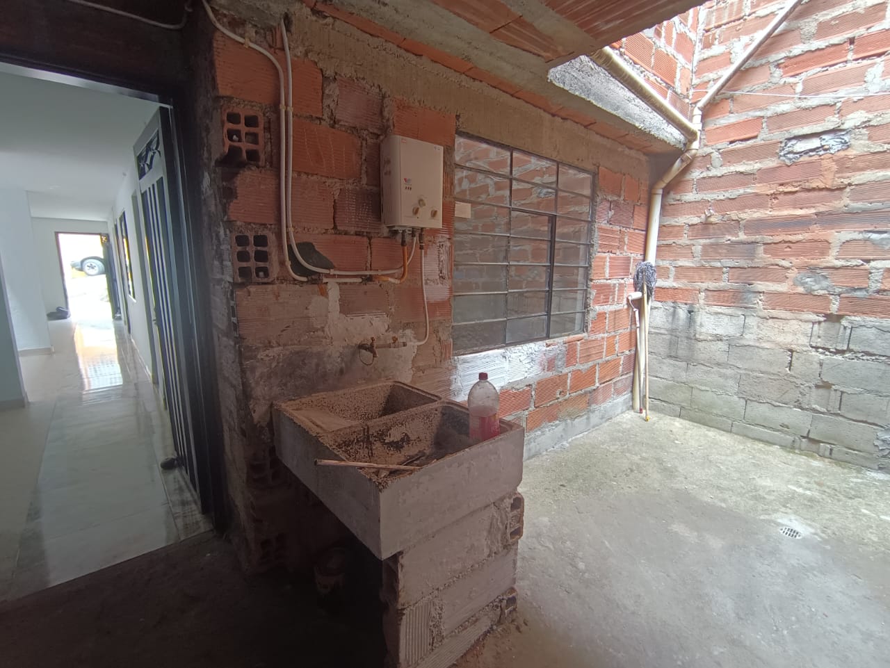Se Arrienda Casa  en Robledo Aures, Medellin