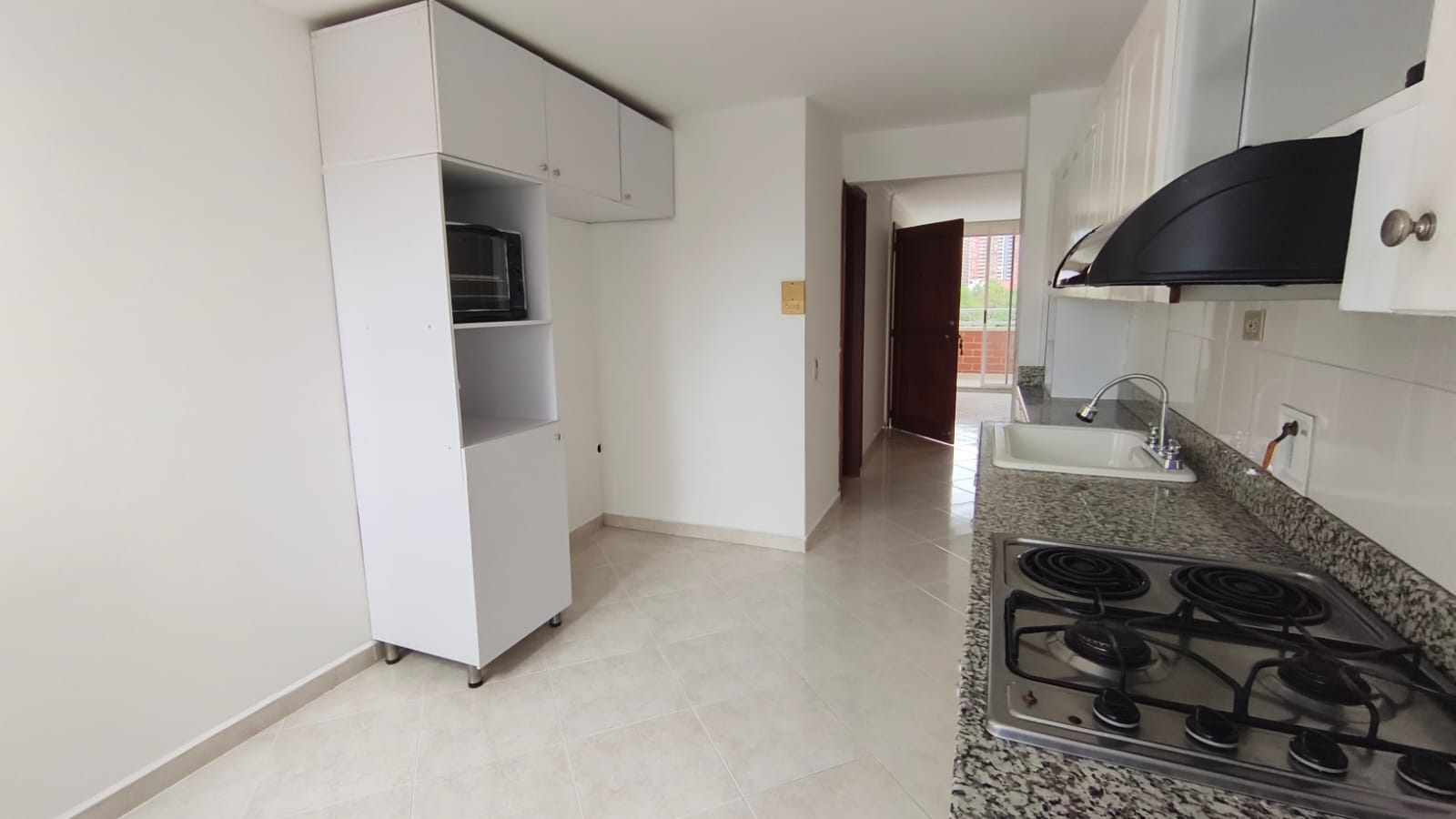 Se Arrienda Apartamento en los Colores, Medellín