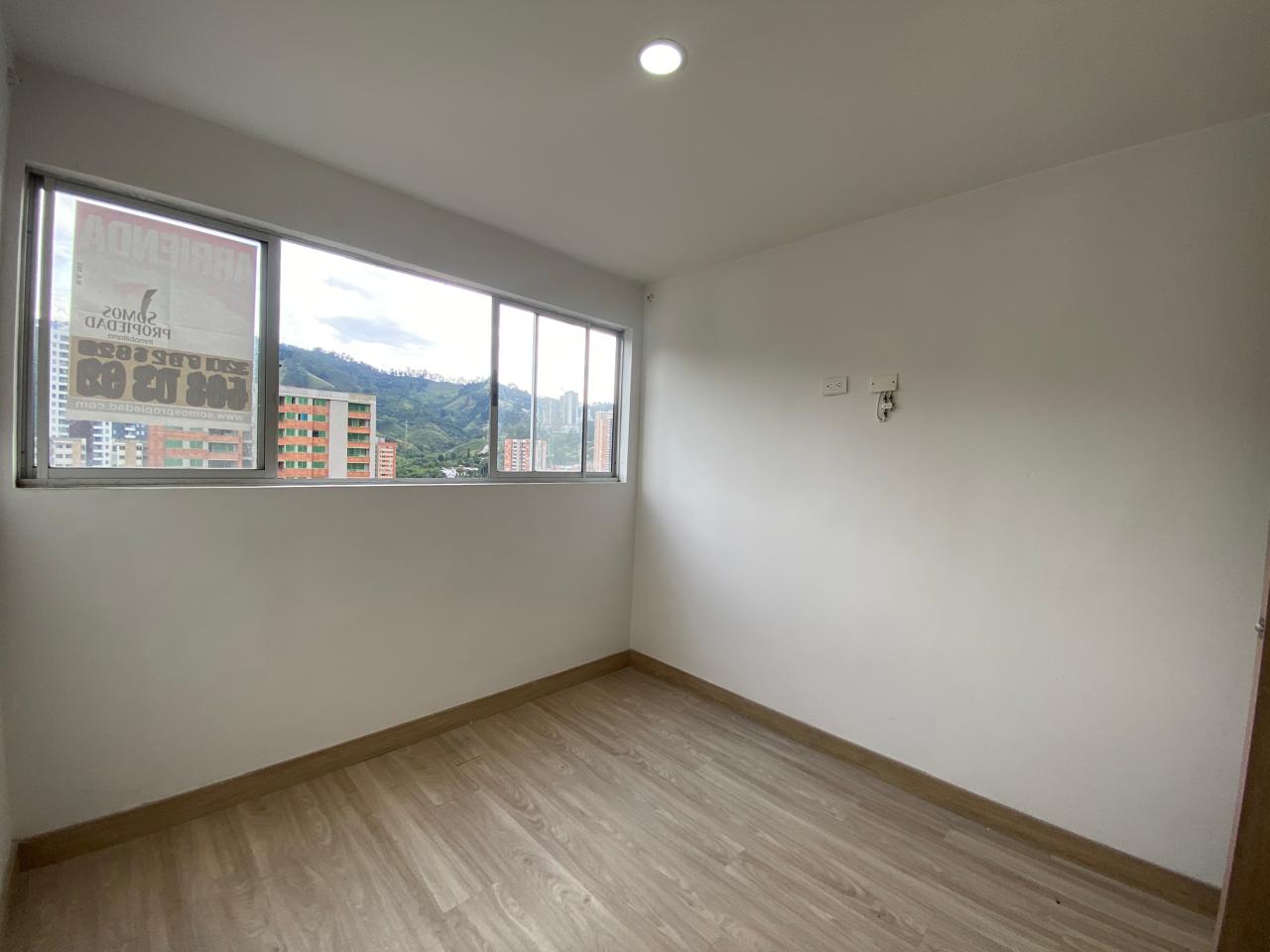 Amplio Apartamento para Arriendo en Sabaneta, Medellín
