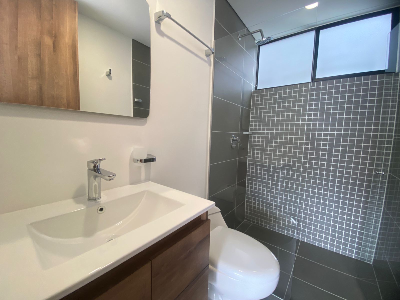 Apartamento Nuevo para la Venta en Envigado