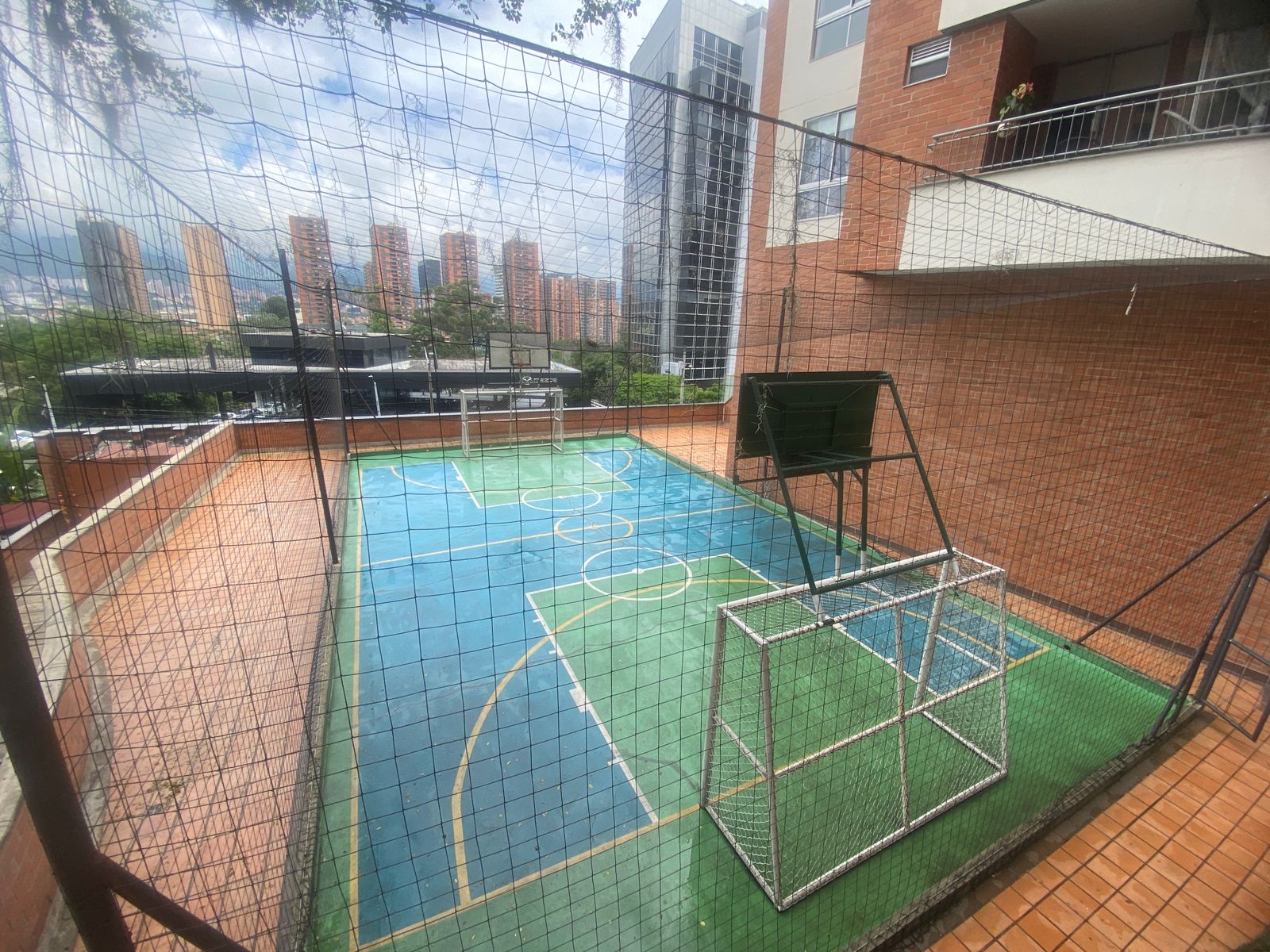 Apartamento con Excelentes Acabados para Arriendo en Poblado, Medellín