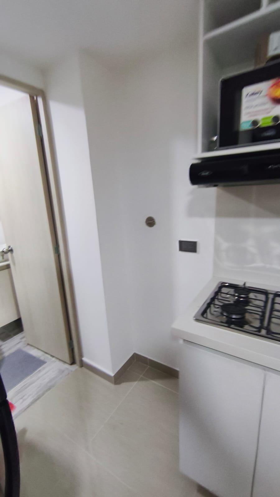 Se Arrienda Apartaestudio Amoblado, en San Javier, Medellín