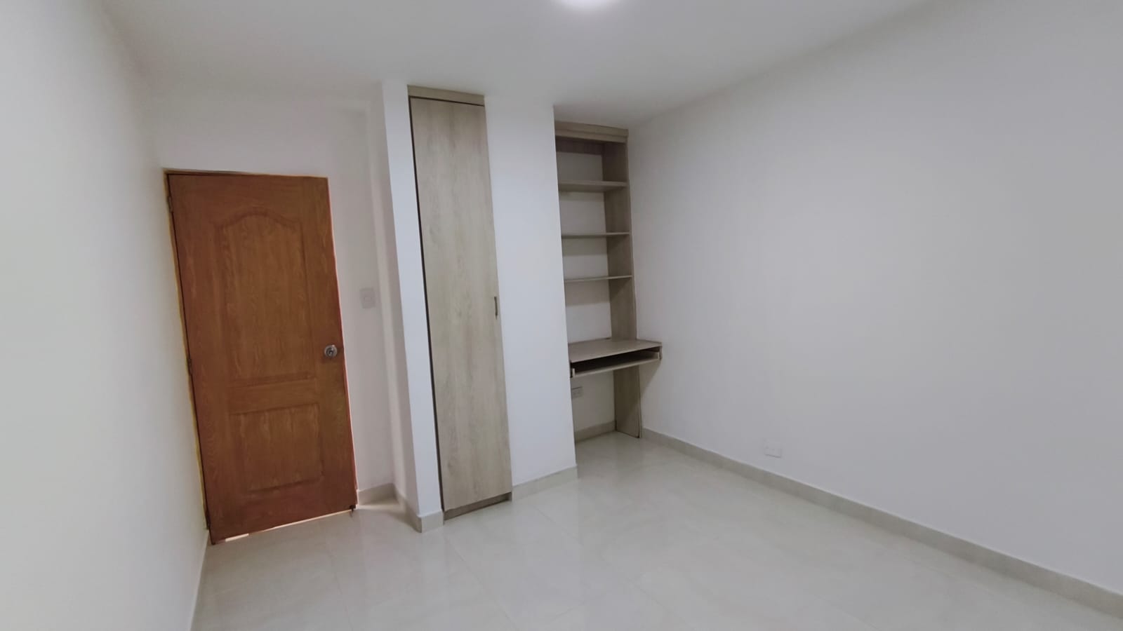 Se Arrienda Casa en Primer Piso en la Castellana, Medellín