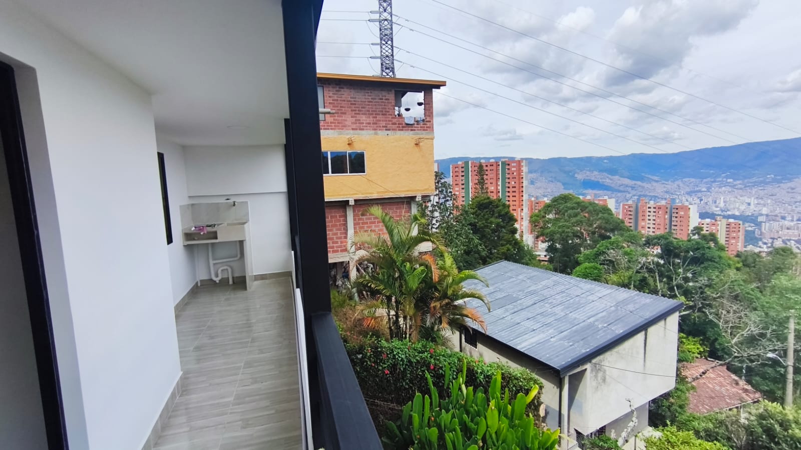 ARRIENDO DE APARTAMENTO EN ROBLEDO PAJARITO, MEDELLÍN