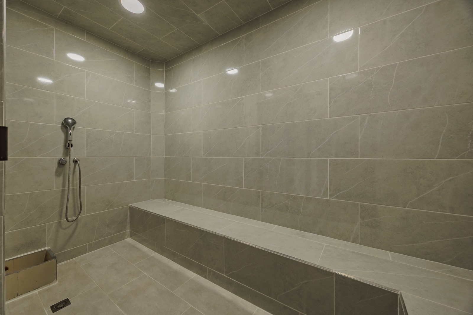 Apartamento de Lujo Amoblado para Venta en Laureles, Estadio