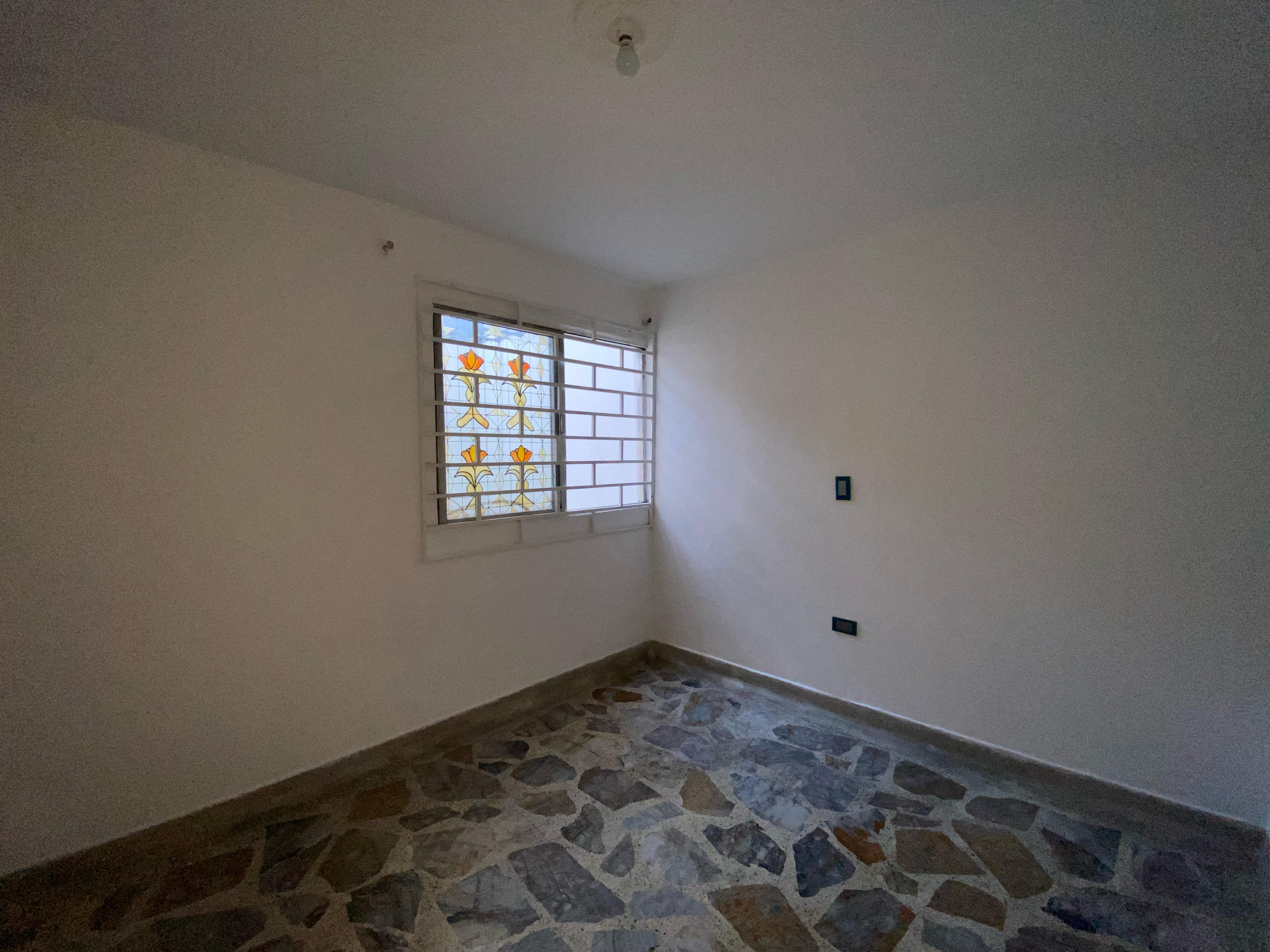 Se Arrienda Apartamento En La Floresta, Medellín
