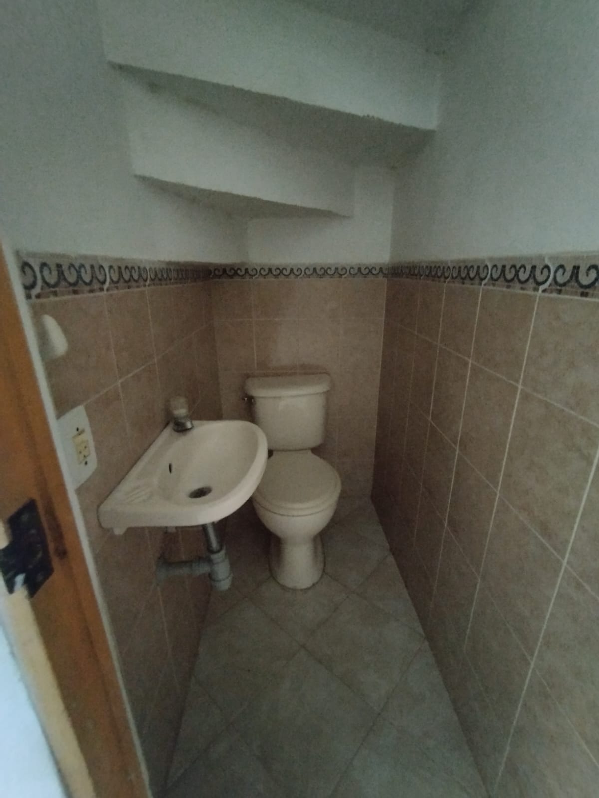 Se Arrienda Casa Unifamiliar en Robledo Santa Maria, Medellín