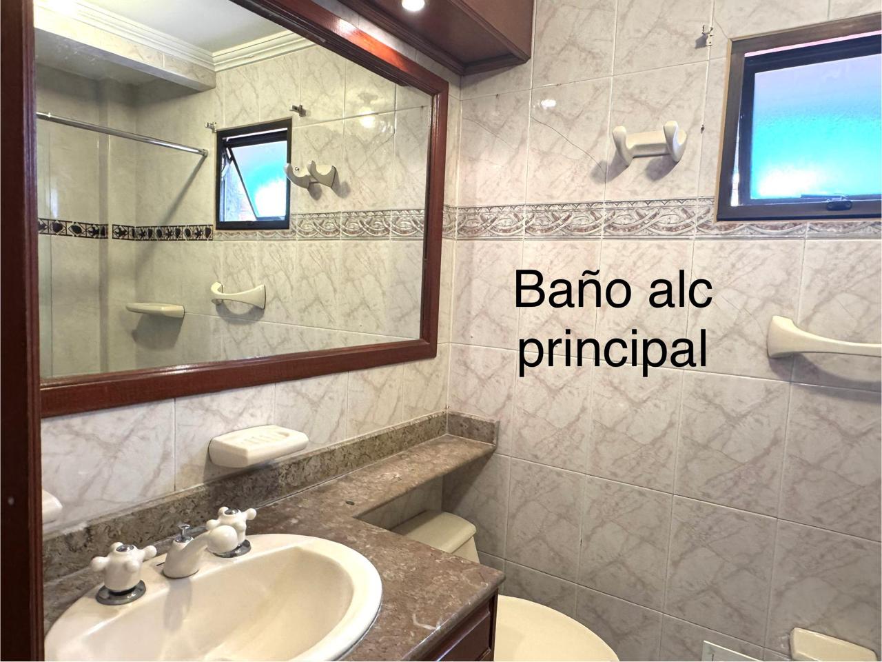 Se Arrienda/Vende Apartamento en Chico Navarra Bogotá