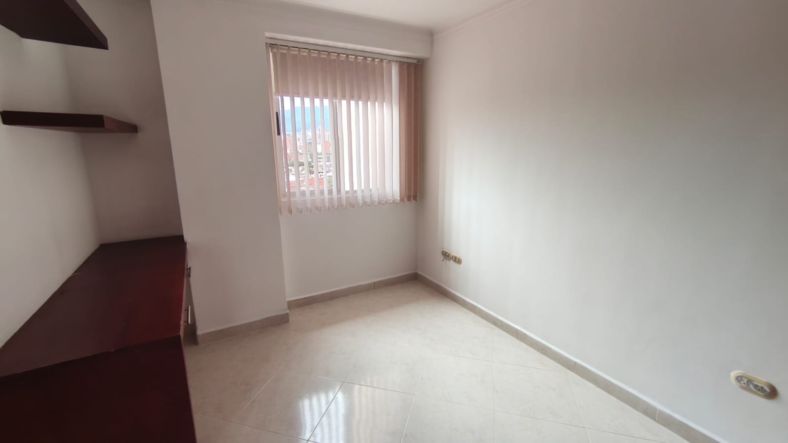 Se Arrienda Apartamento en los Colores, Medellín