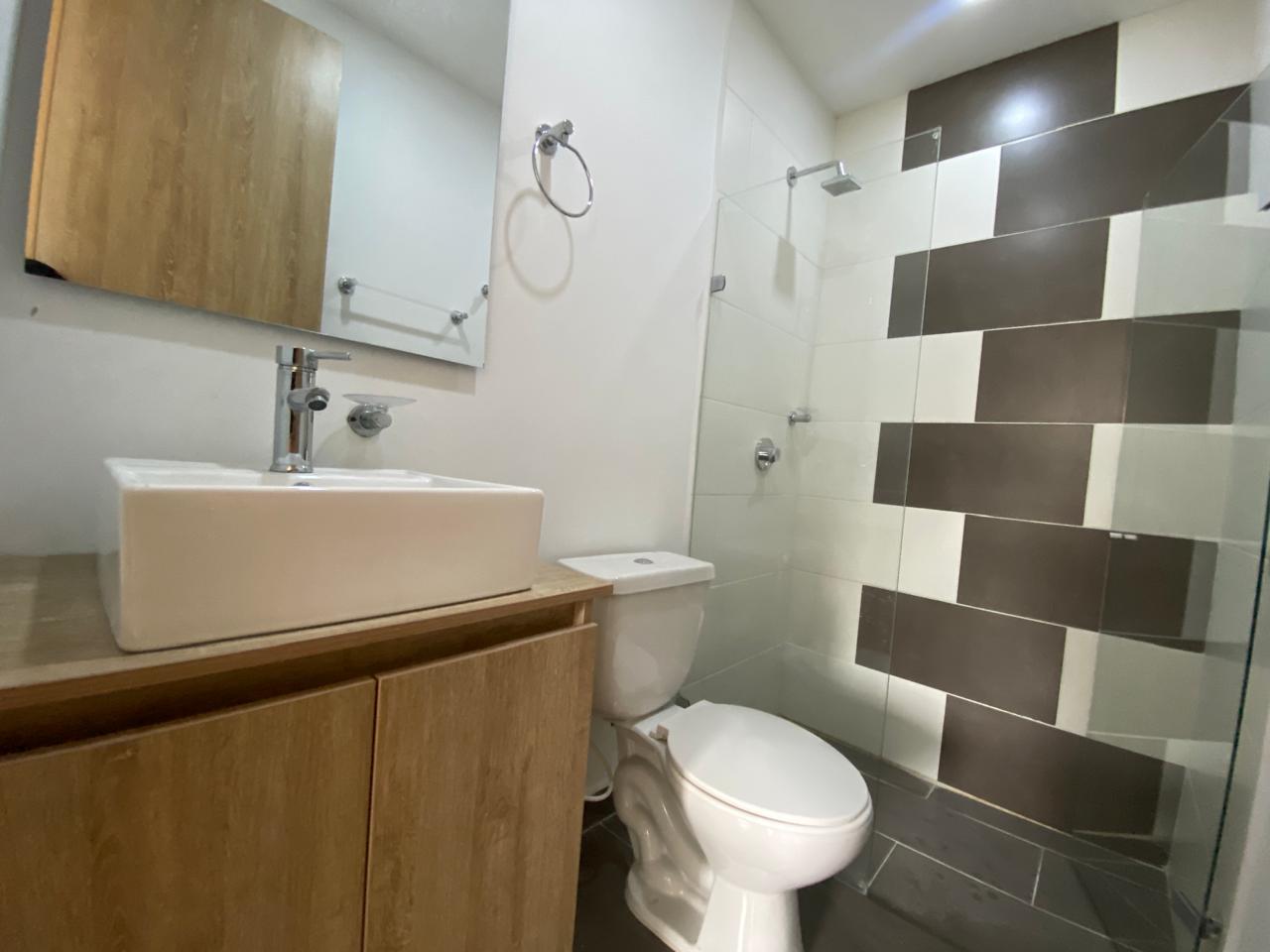 Amplio Apartamento para Arriendo en Sabaneta, Medellín