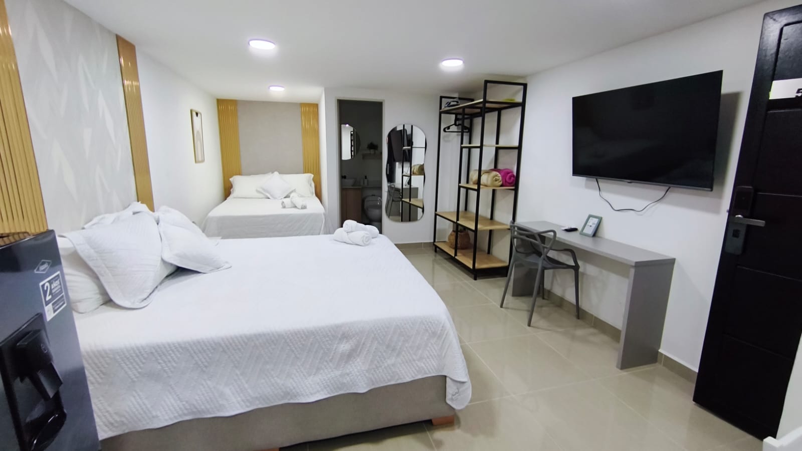Se Arrienda Apartaestudio Amoblado, en San Javier, Medellín