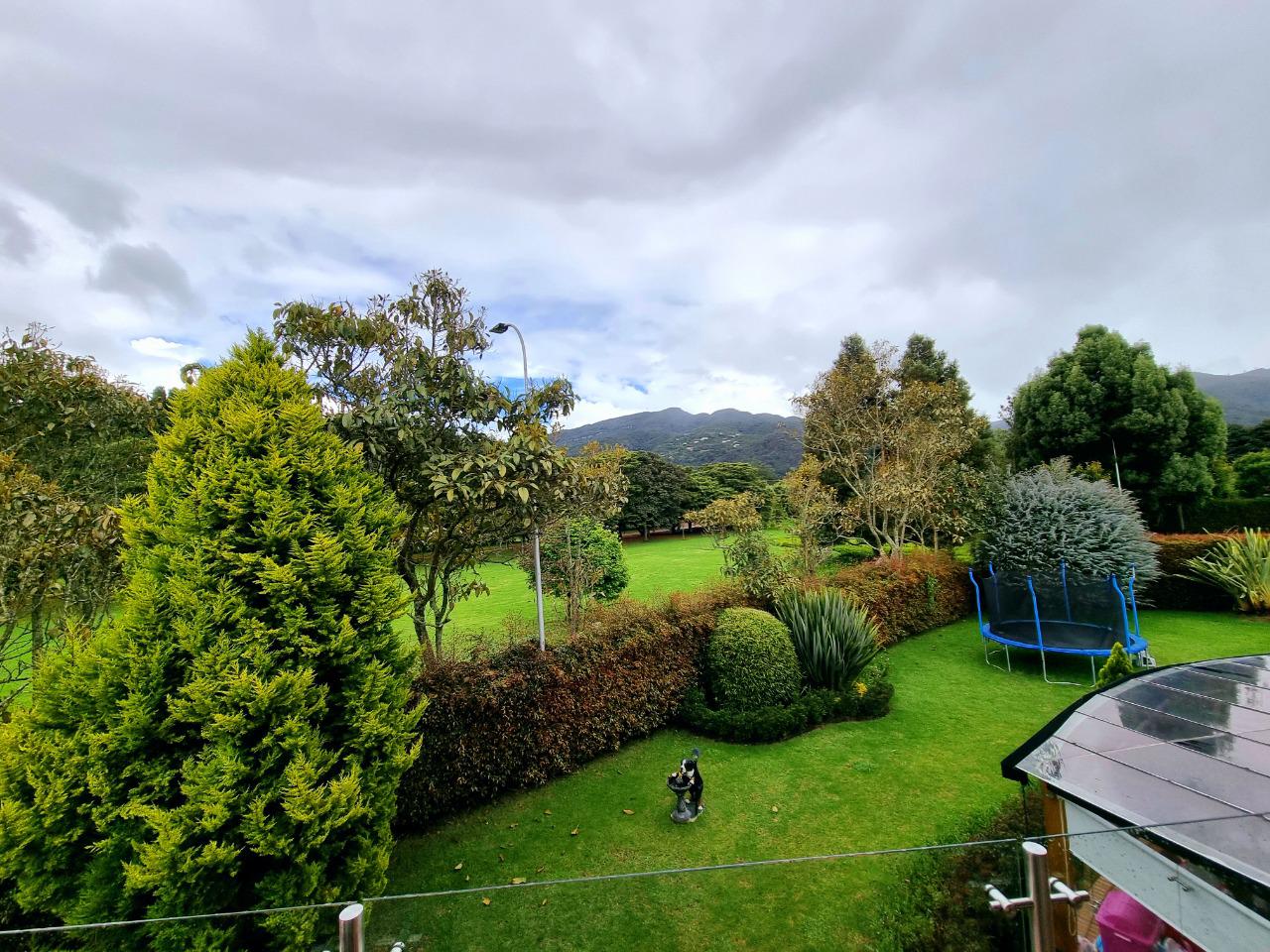 Se Vende Casa Lote de 1.800 mts2 Suba Bogotá