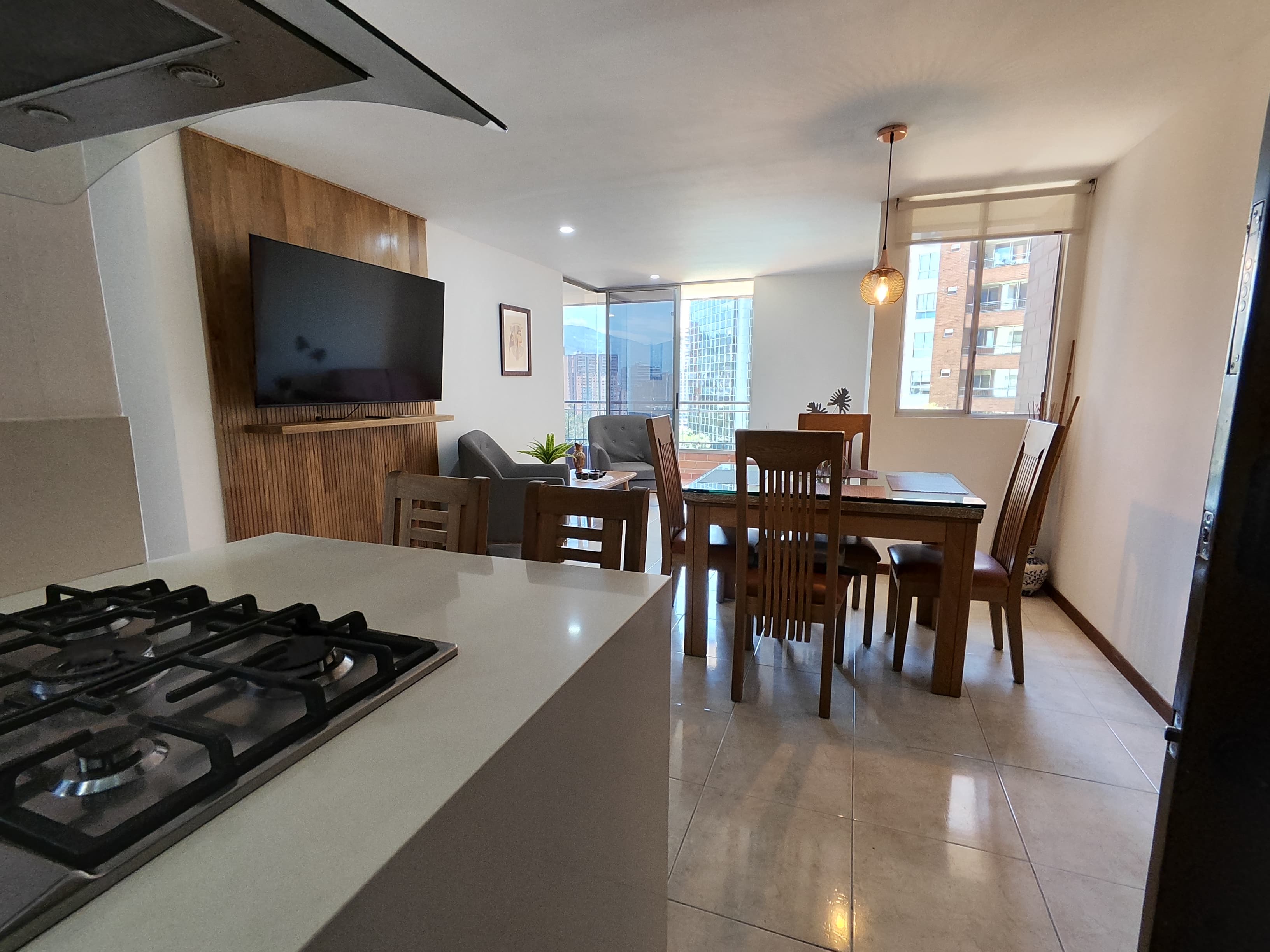 Se Arrienda Apartamento Amoblado en Castropol, Medellín