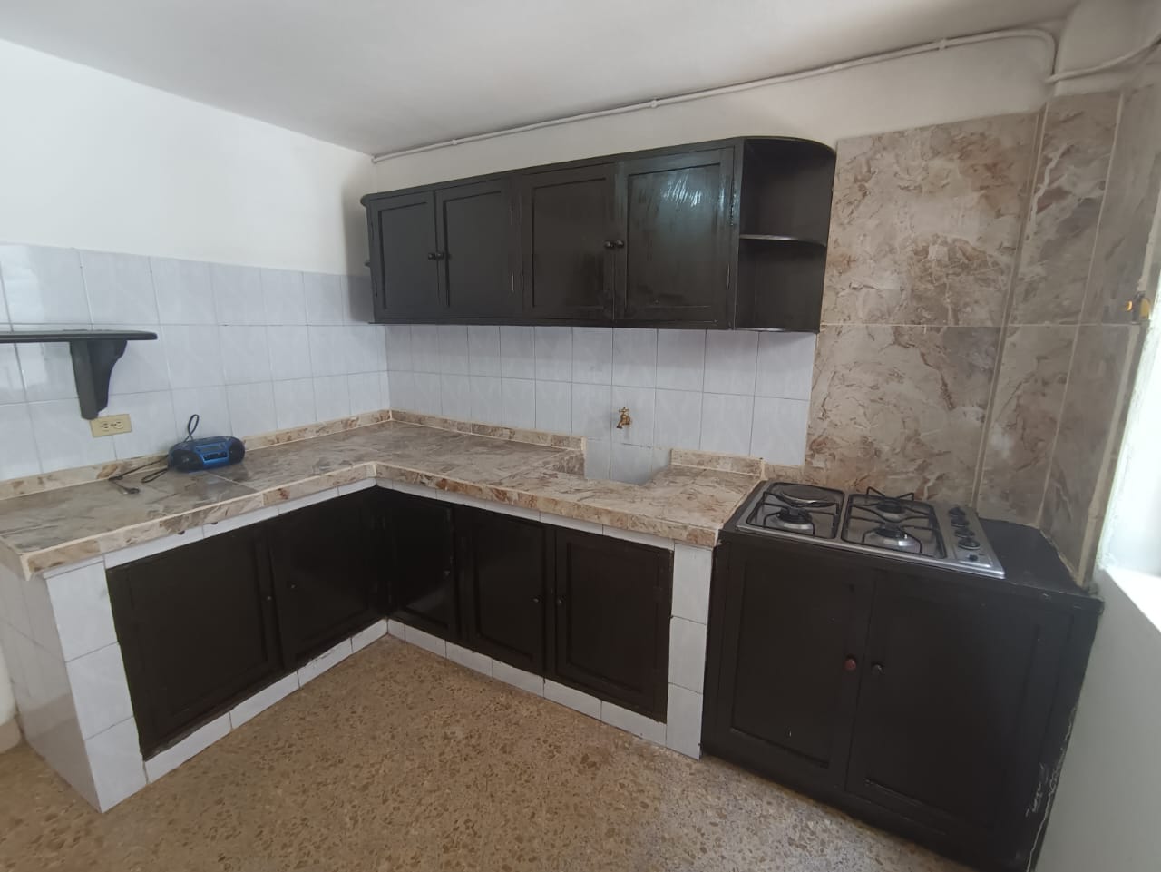 Se Arrienda Casa  en Robledo Aures, Medellin