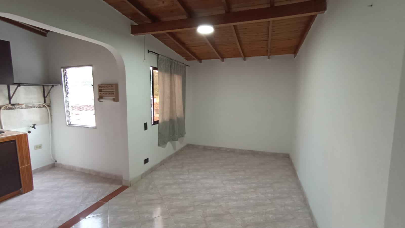 Se Arrienda Apartaestudio En Bosques De San Pablo, Medellin