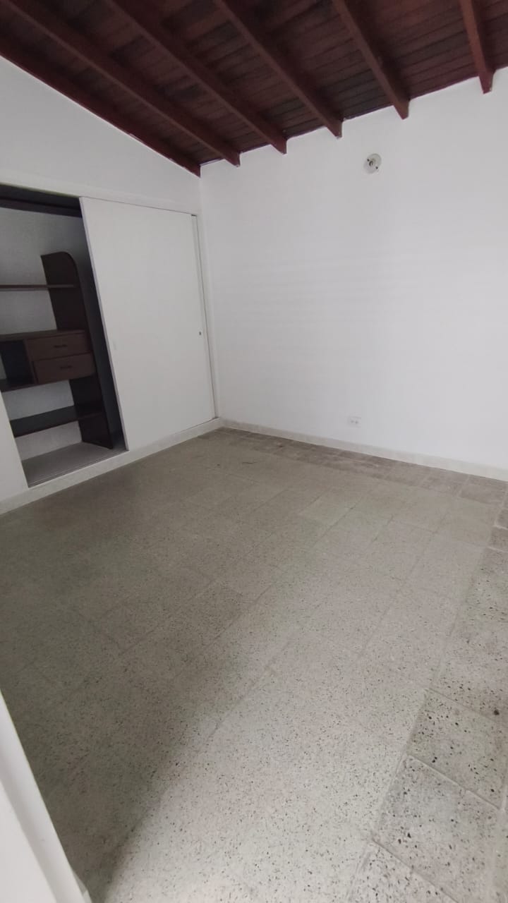 Se  Arrienda Casa Comercial en el Velodrómo,Medellín