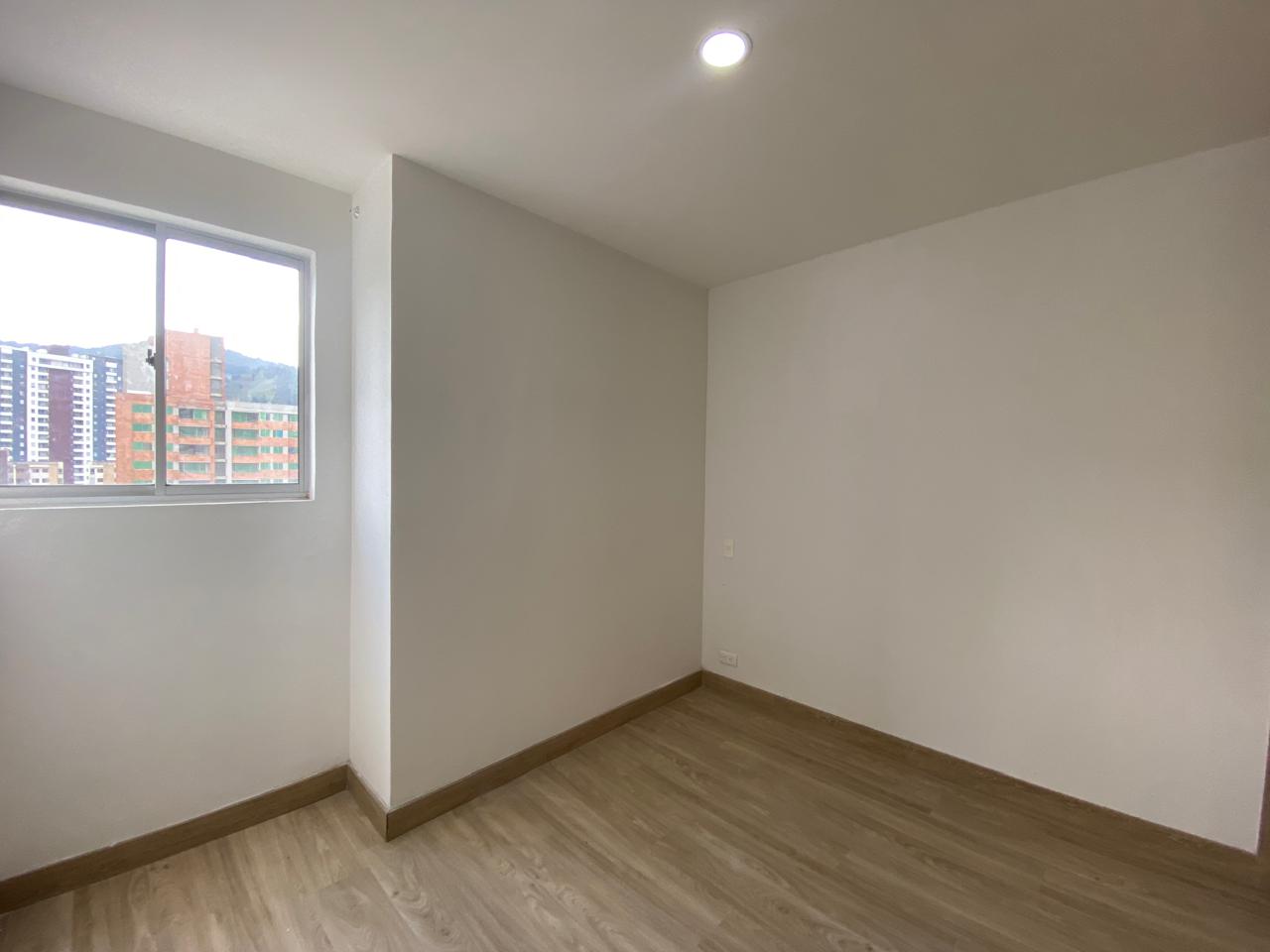 Amplio Apartamento para Arriendo en Sabaneta, Medellín