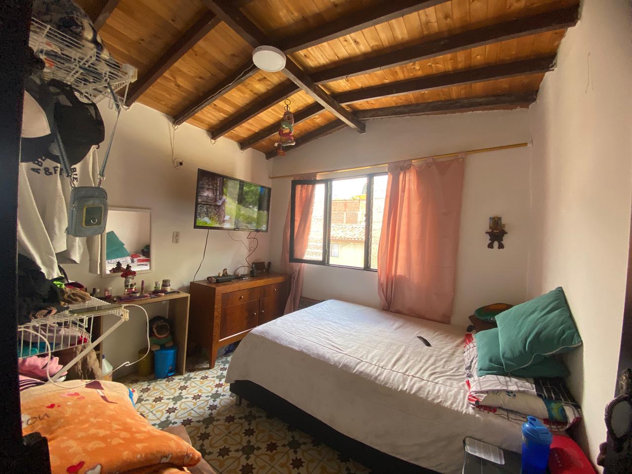 Amplia Casa para Arriendo en Buenos Aires, Medellín