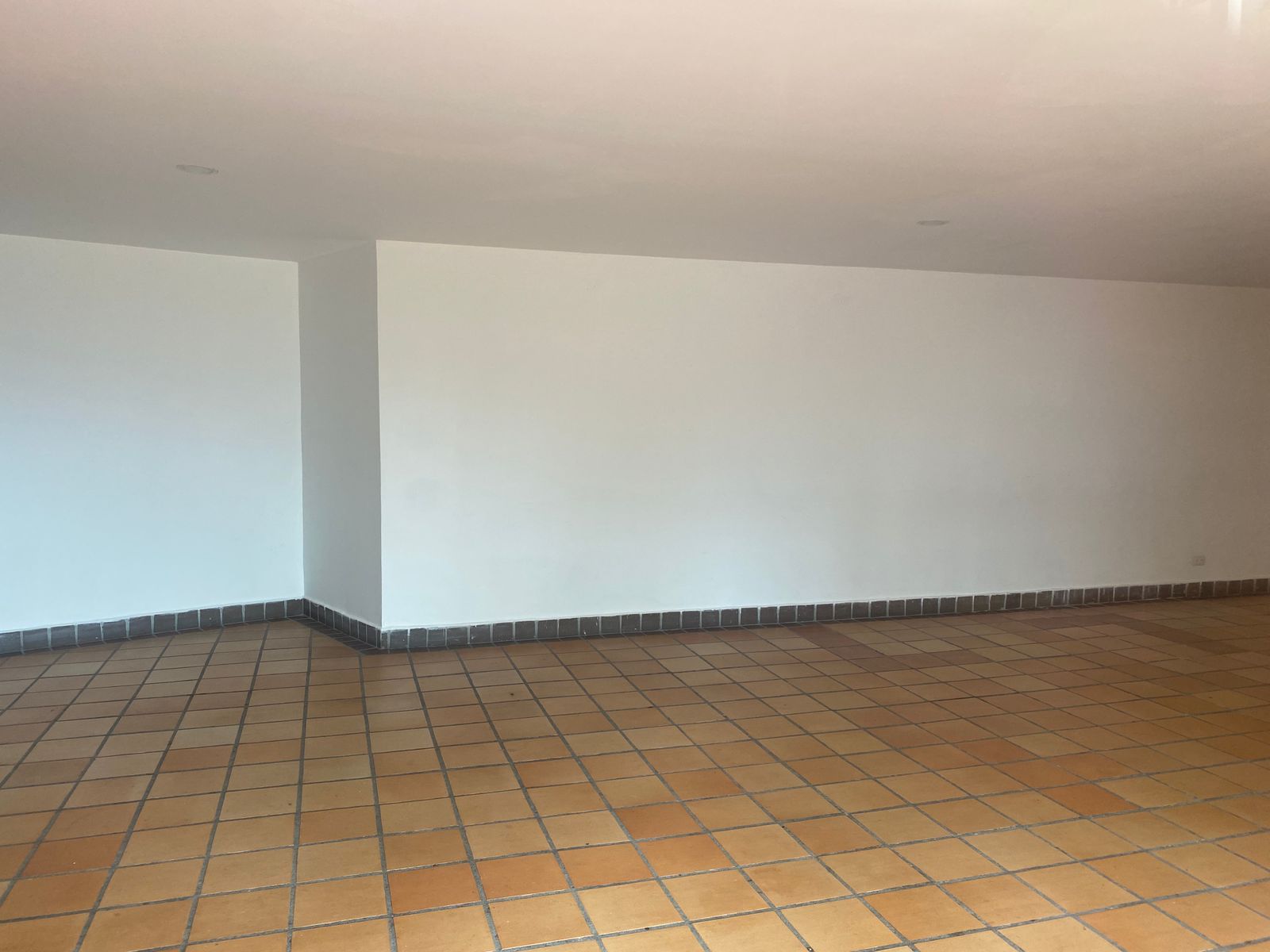 Apartamento con Excelentes Acabados para Arriendo en Poblado, Medellín