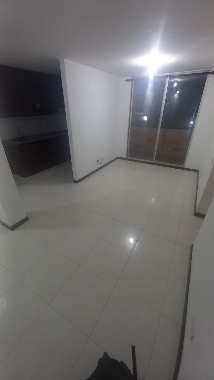 Amplio Apartamento Para Arriendo en Pilarica, Medellín