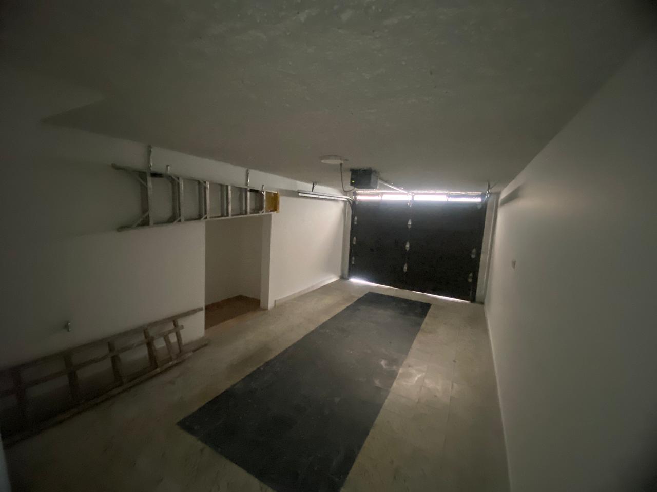 Amplia Casa para Arriendo en el Velódromo, Medellín
