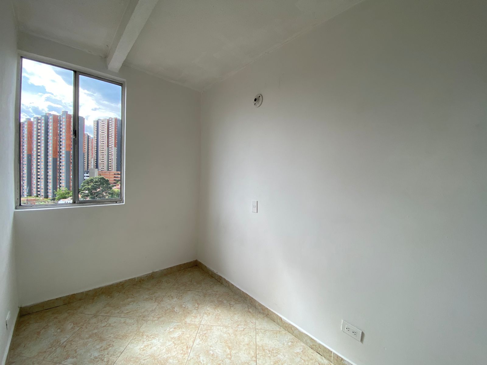 Se Arrienda Apartamento En Robledo Pajarito, Medellin