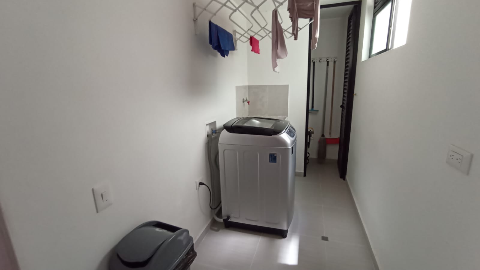 Se Arrienda Apartamento En La Castellana, Medellin