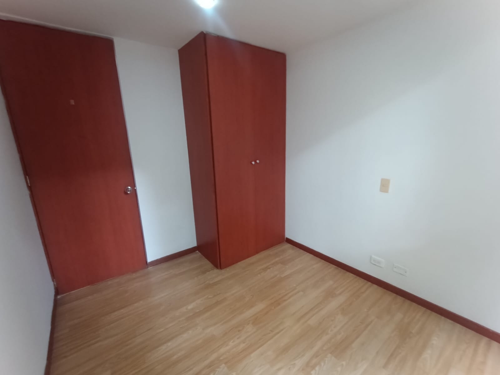 Se Arrienda Apartamento en la Loma de los Bernal, Medelín