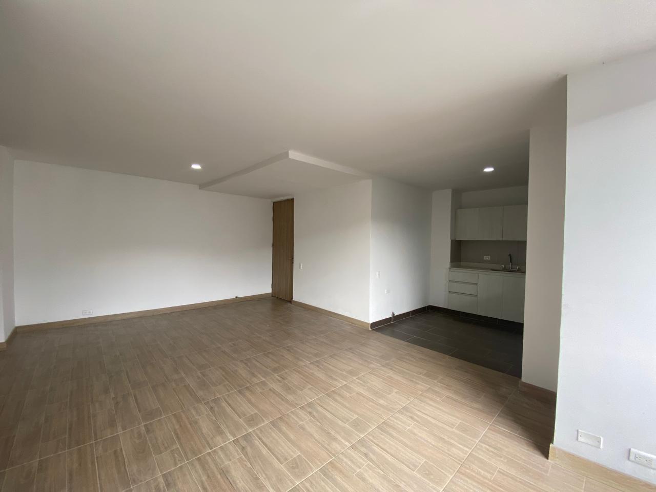 Amplio Apartamento para Arriendo en Sabaneta, Medellín