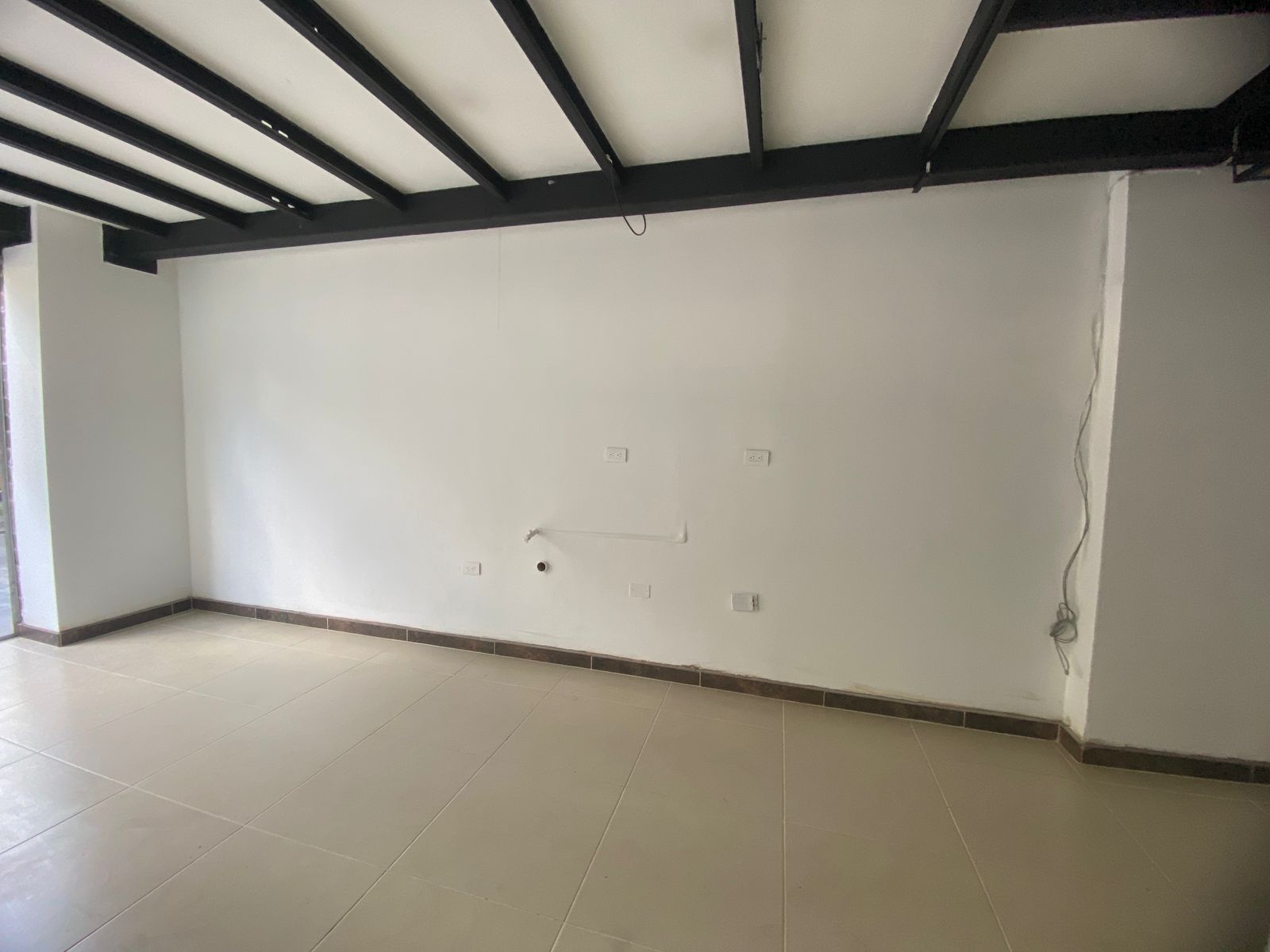 Local Comercial para Arriendo en Los Colores, Medellín