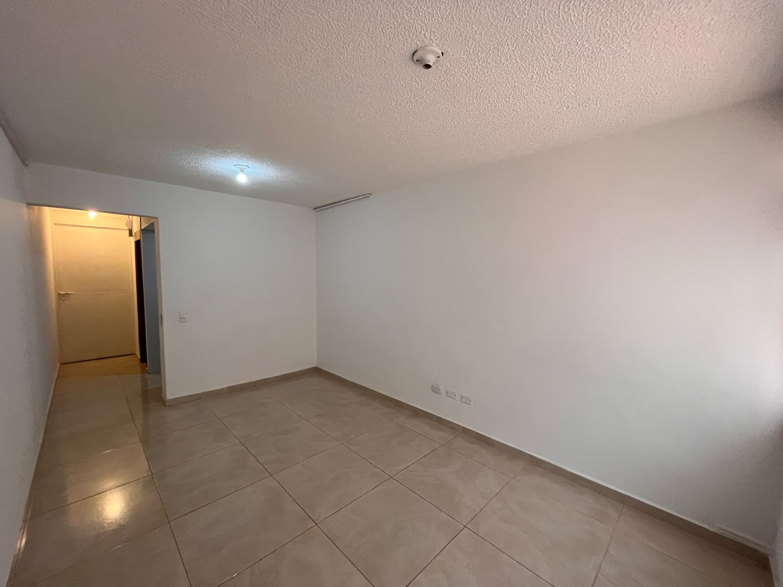 Se Arrienda Apartaestudio en Suba Lombardia Bogotá