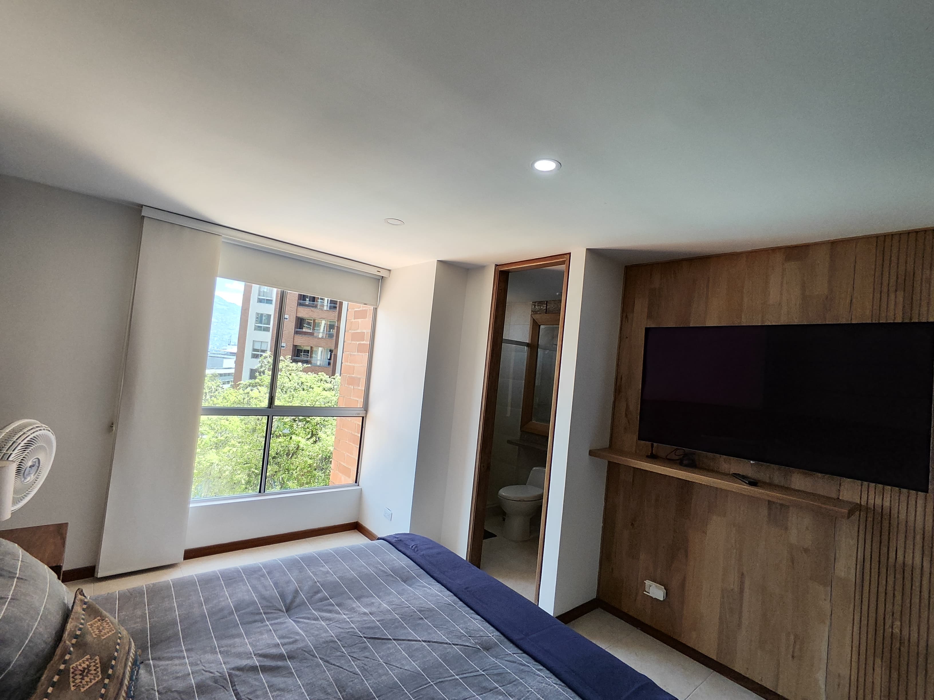 Se Arrienda Apartamento Amoblado en Castropol, Medellín