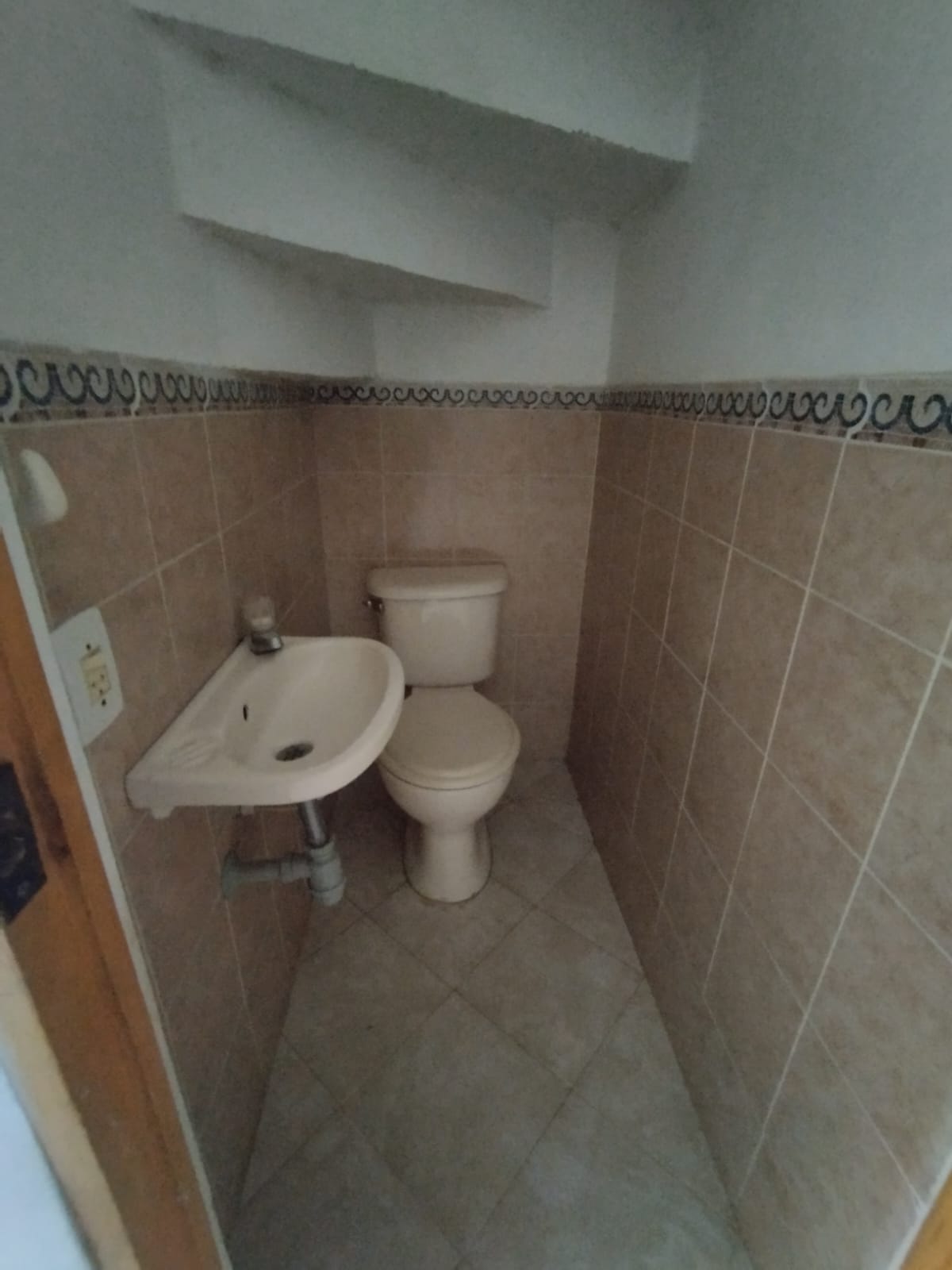 Se Arrienda Casa Unifamiliar en Robledo Santa Maria, Medellín