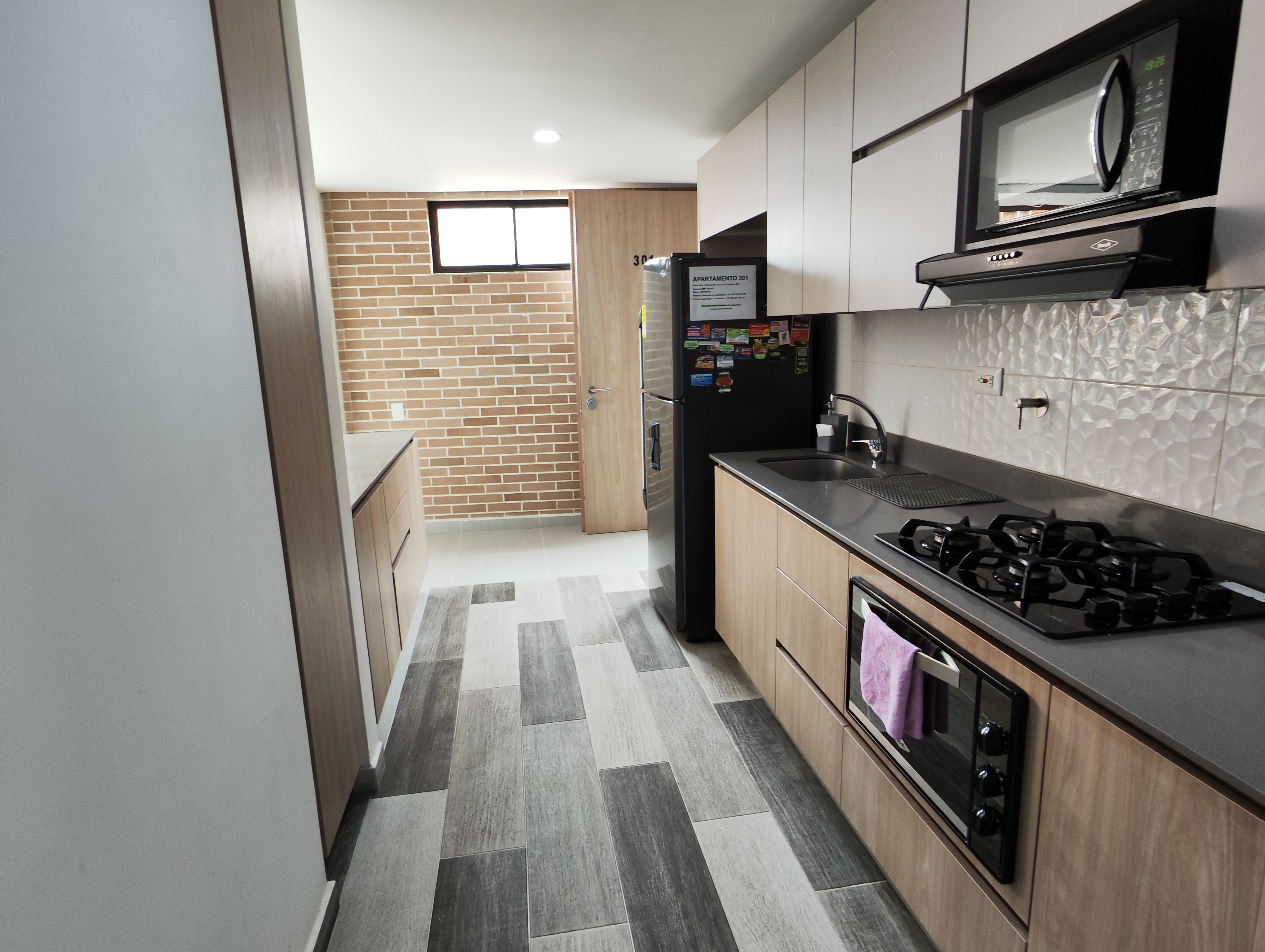 Se Arrienda Apartamento En La Castellana, Medellin