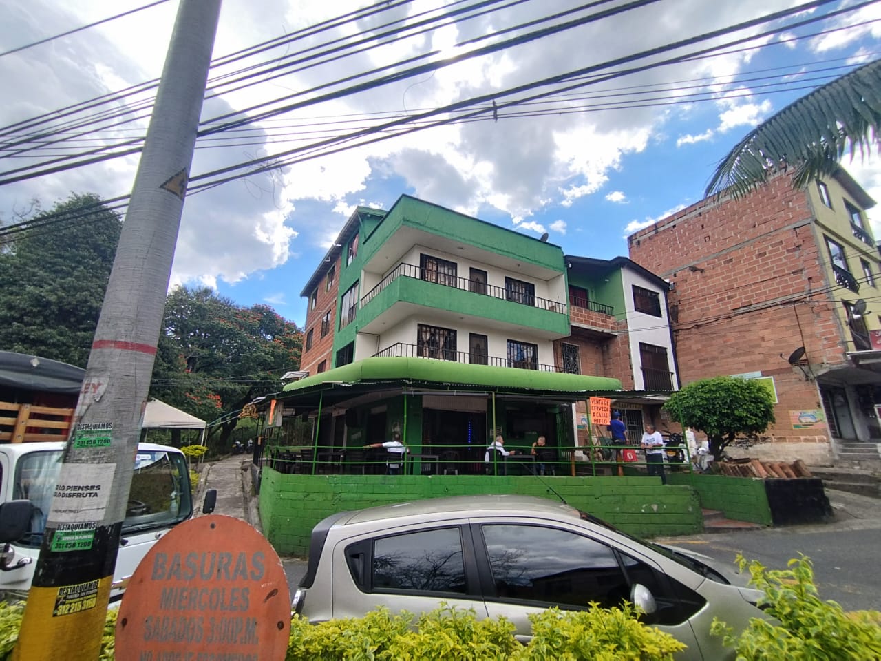 Se Vende Casa Esquinera, en Robledo Villa Flora, Medellín