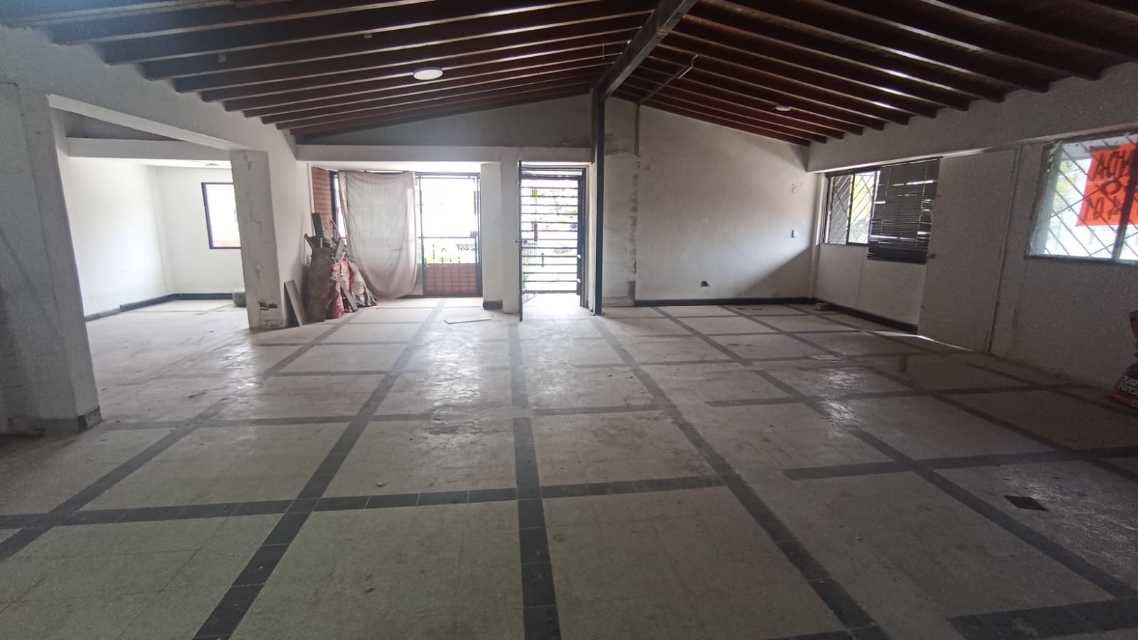 Se Arrienda Casa Comercial Belen Rosales, Medellin