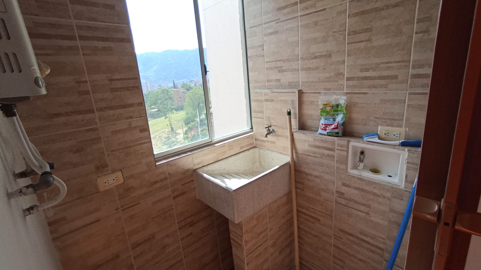 Se Arrienda Apartamento En Niquia, Bello