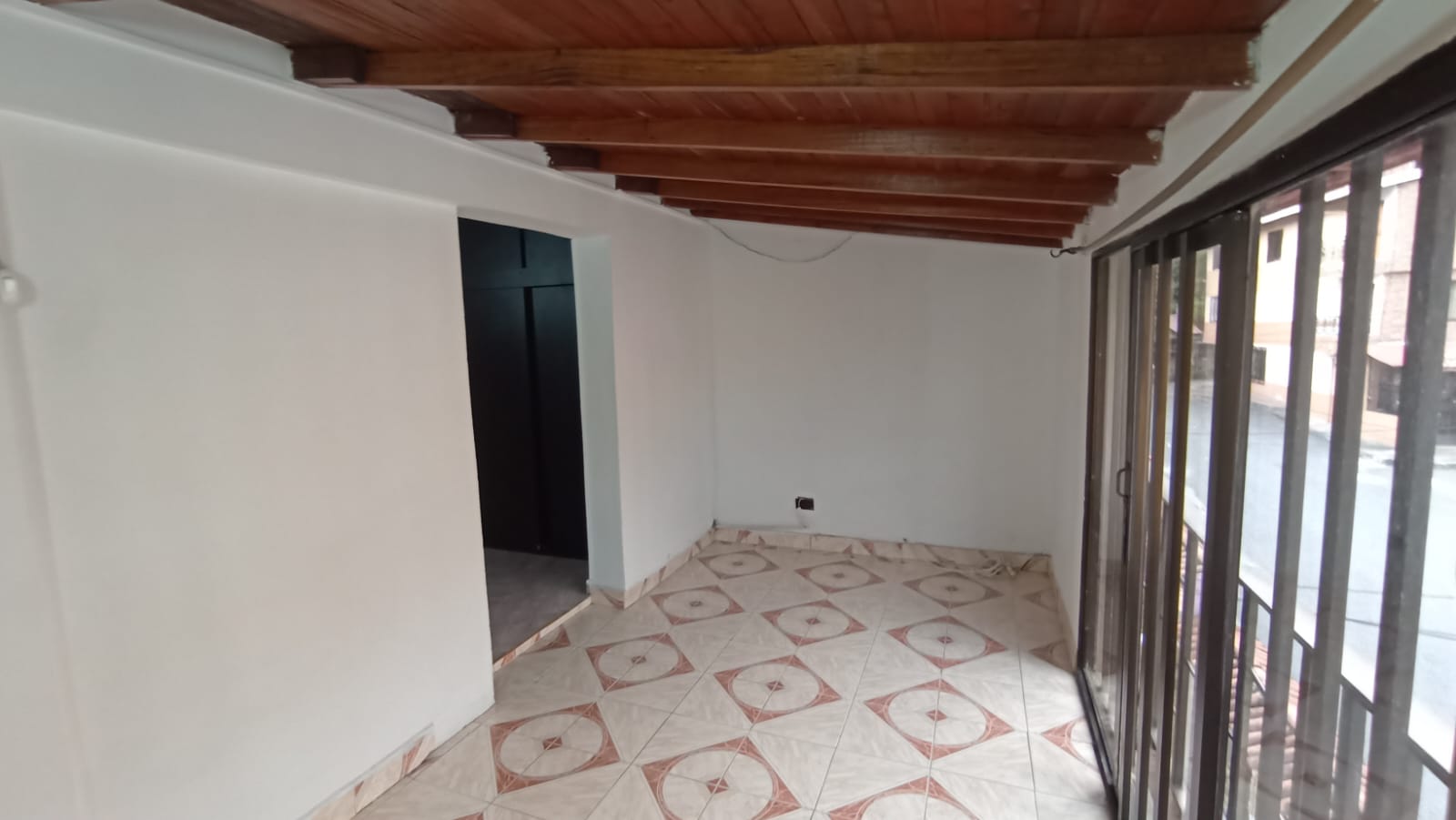 Se Arrienda Apartaestudio En Bosques De San Pablo, Medellin