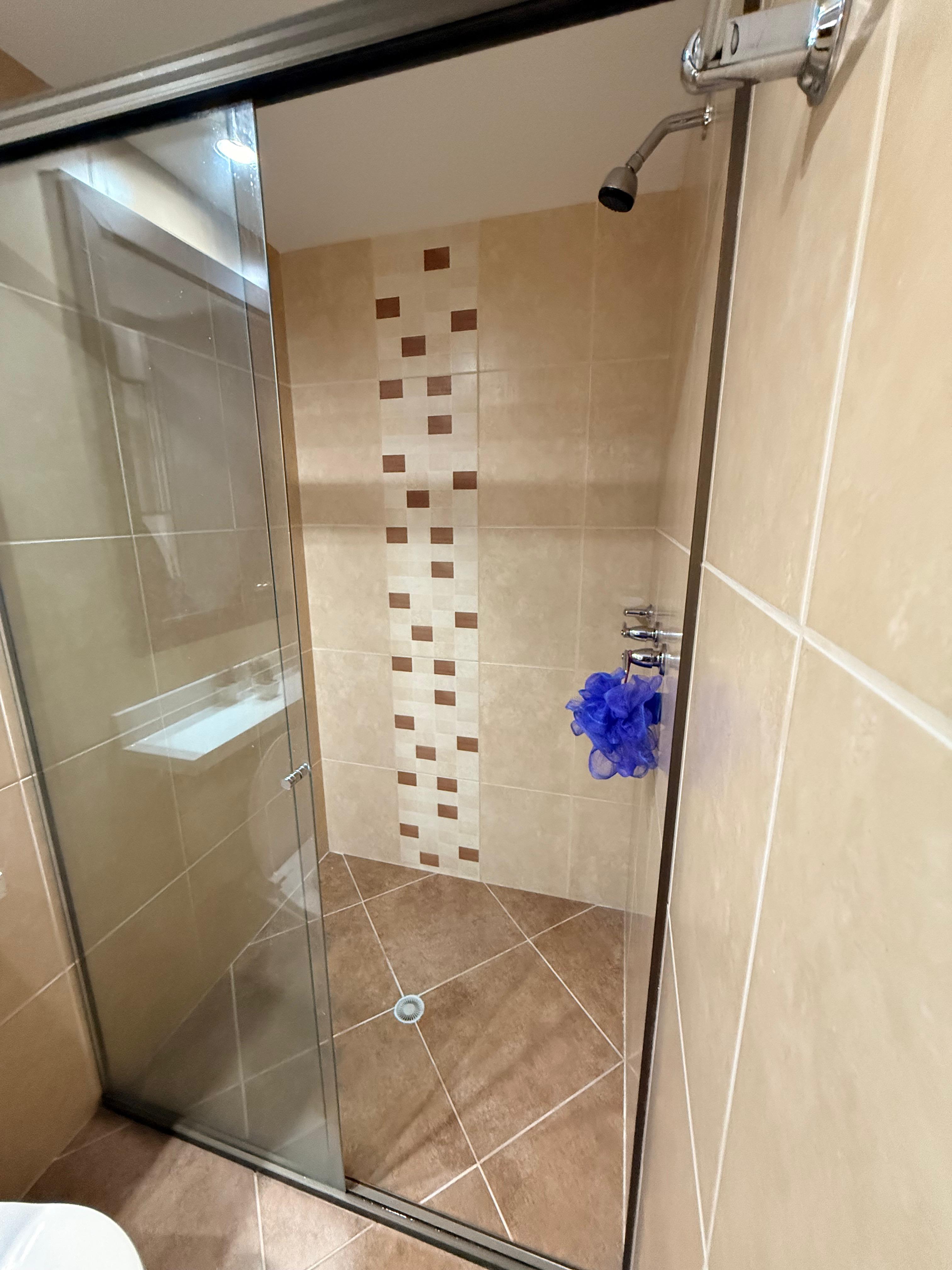 Amplio Apartamento para la Venta en Robledo, Pilarica