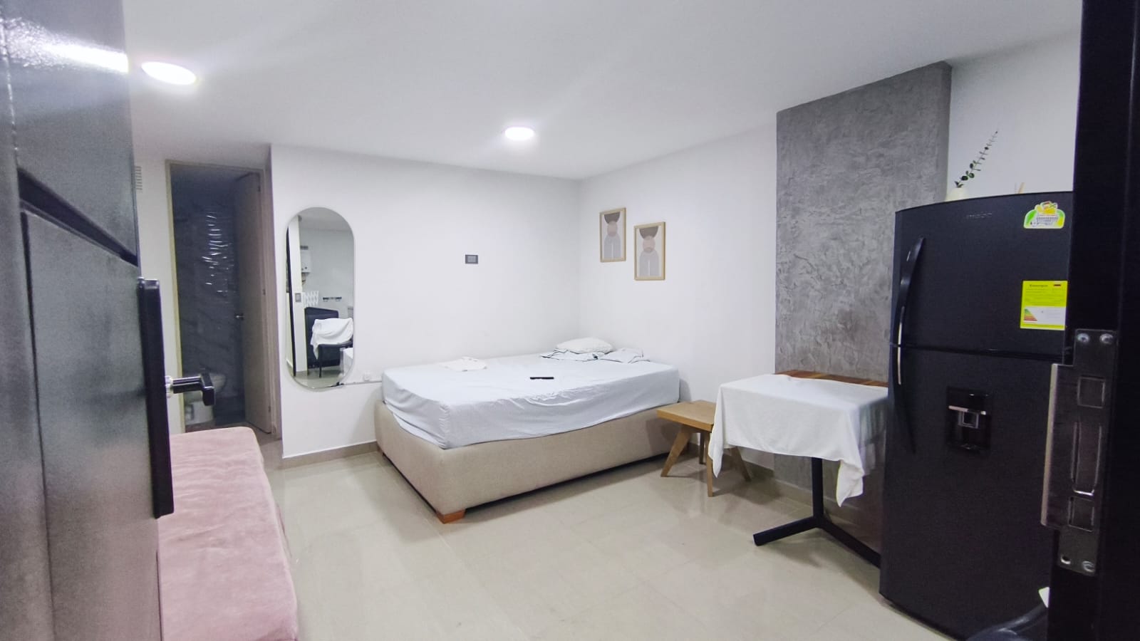 Se Arrienda Apartaestudio Amoblado, en San Javier, Medellín