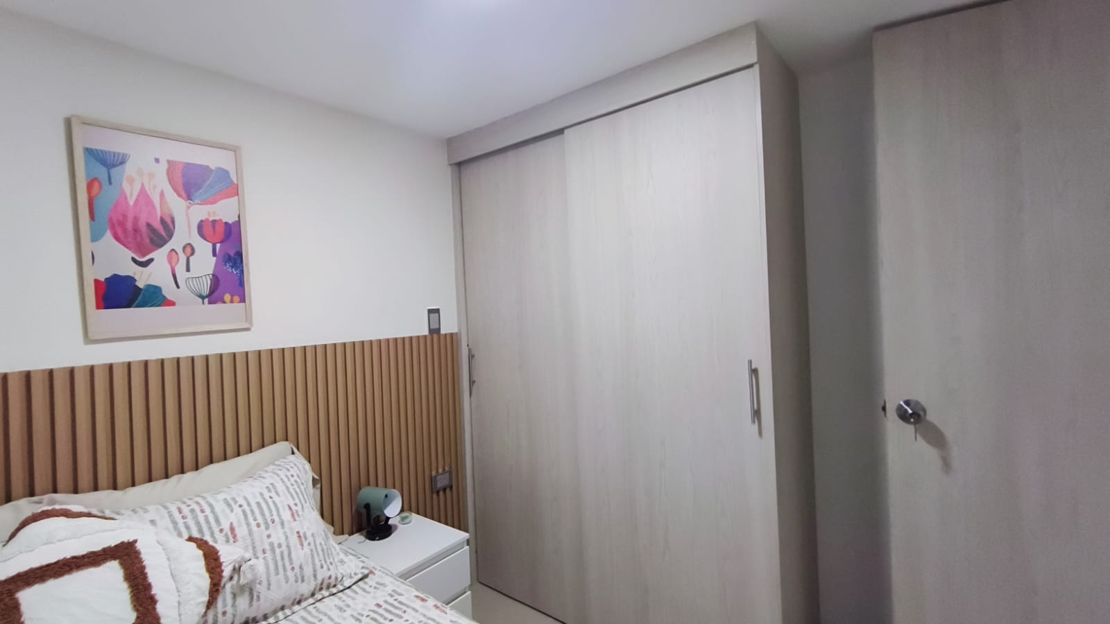 Se Arrienda Apartaestudio Amoblado, en San Javier, Medellín
