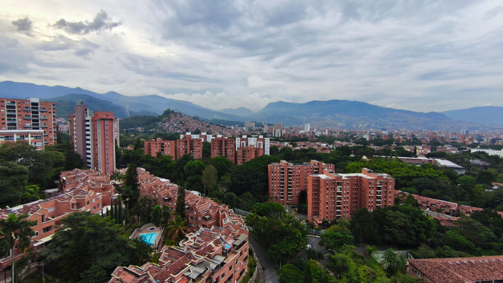 Apartamento Familiar con Excelente vista en Belén, Loma los Bernal