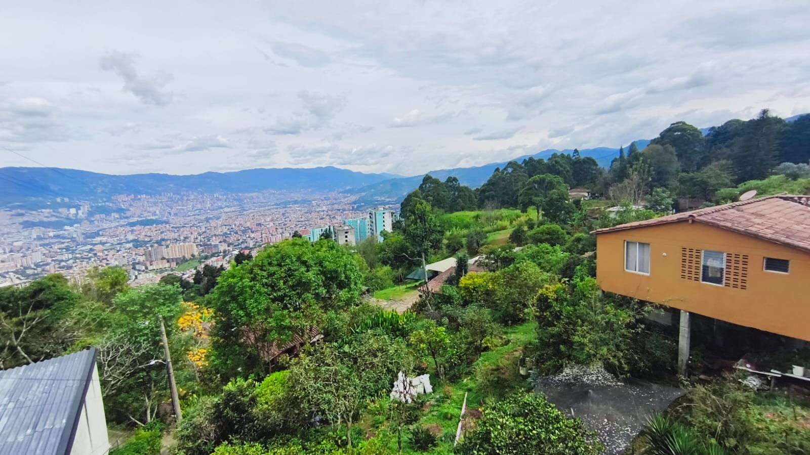 ARRIENDO DE APARTAMENTO EN ROBLEDO PAJARITO, MEDELLÍN
