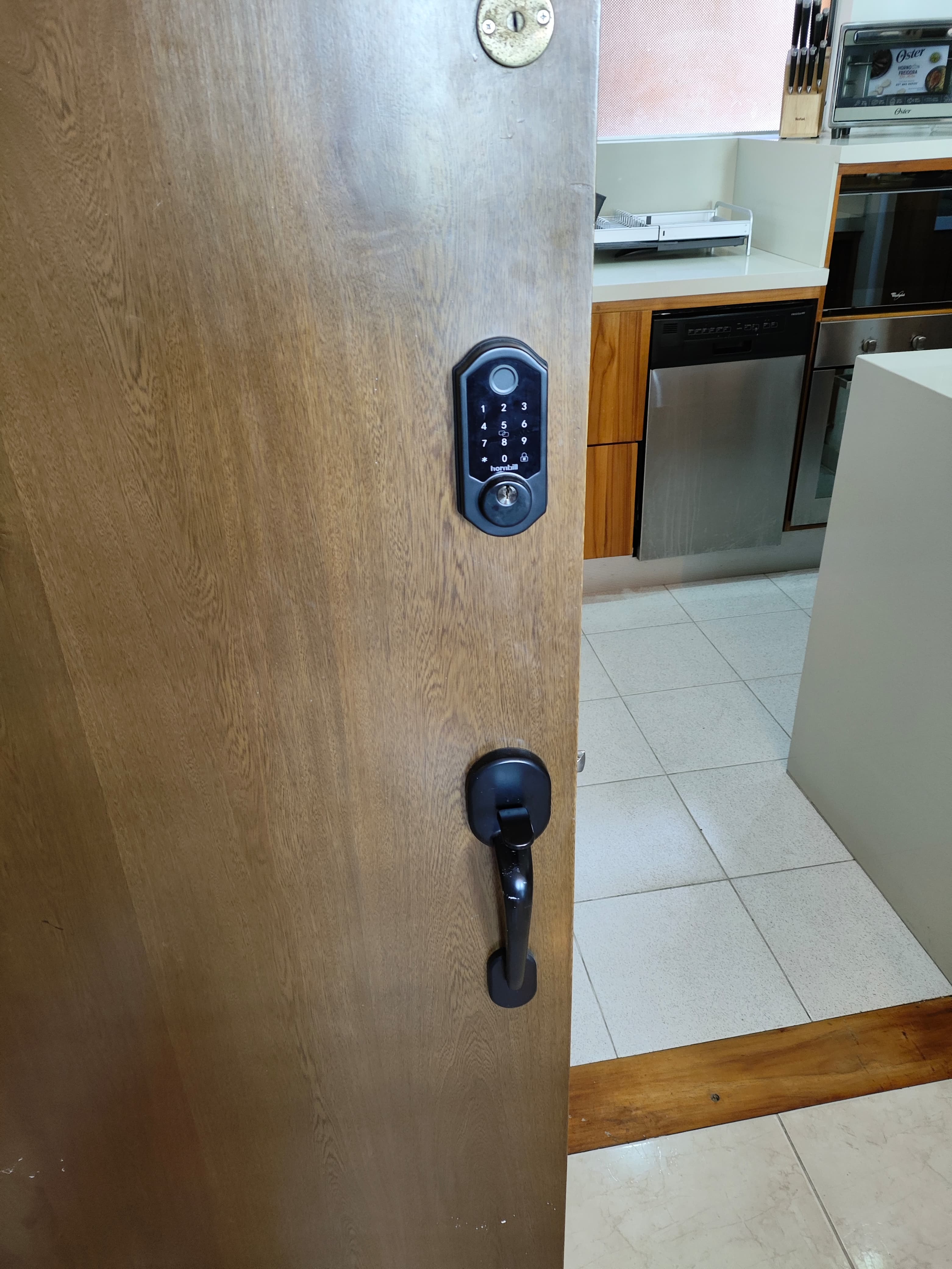 Se Arrienda Apartamento Amoblado en Castropol, Medellín